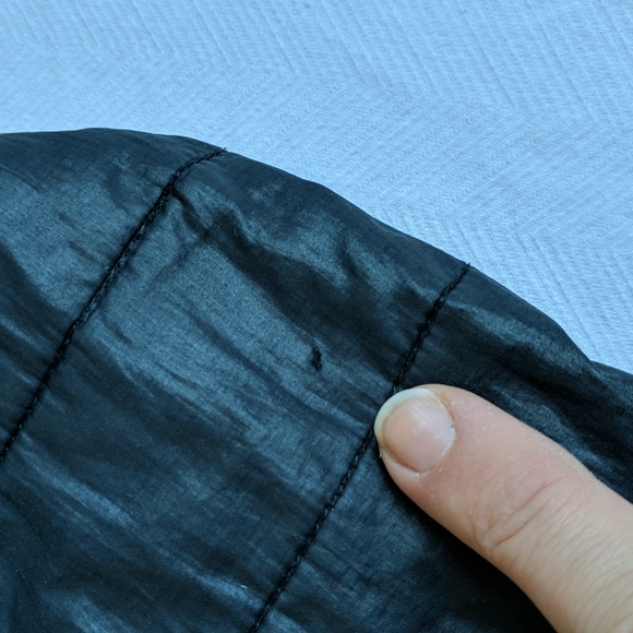 Primary unisex size 6/7 lightweight black hooded puffer jacket GUC - Picture 7 of 12